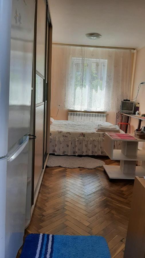Стадія ลวีฟ ภายนอก รูปภาพ